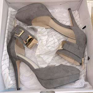 Aldo Grey and Gold Heels NEW